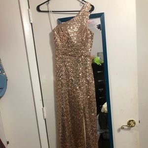 Gold sequin open slit long dress